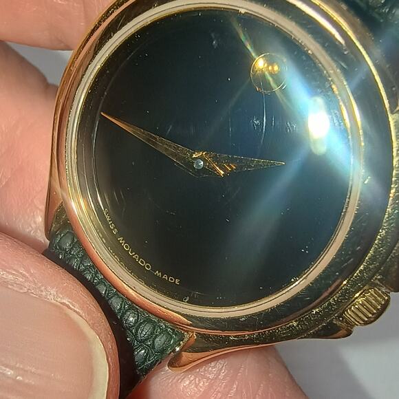 Movado Museum Watch Women 25mm Black Dial Gold Round 87.E4.0863 main image 6
